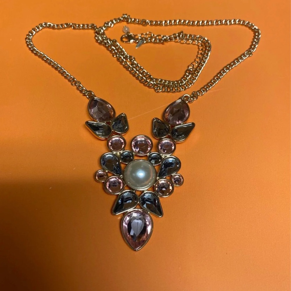 Beautiful Long Necklace - Picture 3 of 3